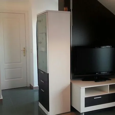 With One Bedroom In Fuengirola, With Balcony And Wifi *